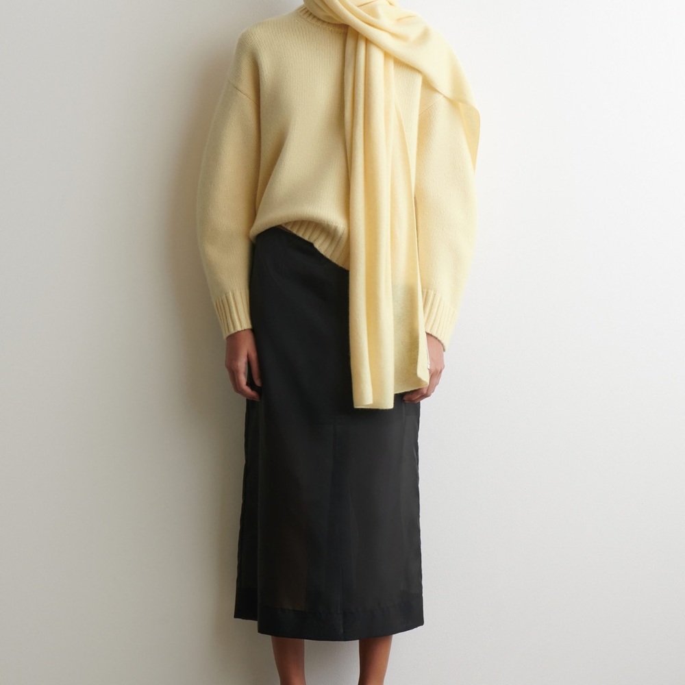 COS CHUNKY PURE CASHMERE CREW-NECK SWEATER medium butter yellow 2025 - Picture 5 of 8